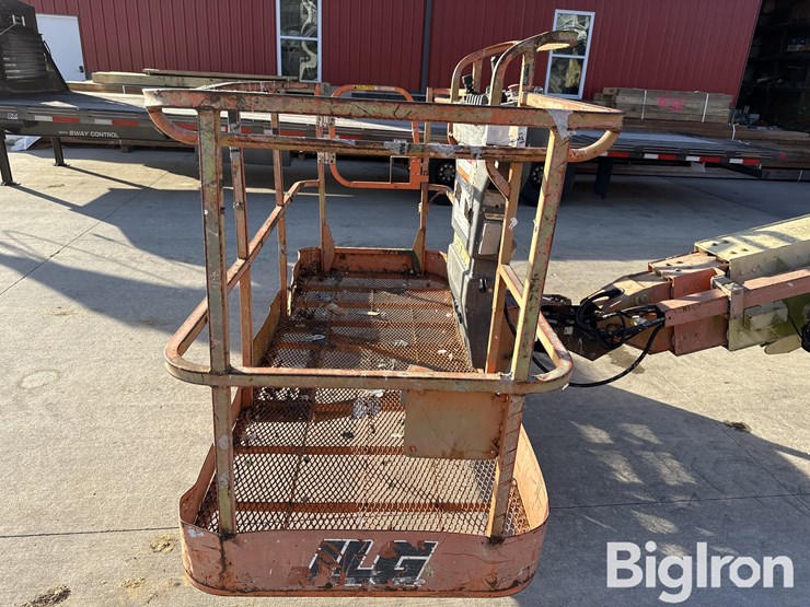 2007-jlg-600s-image-17