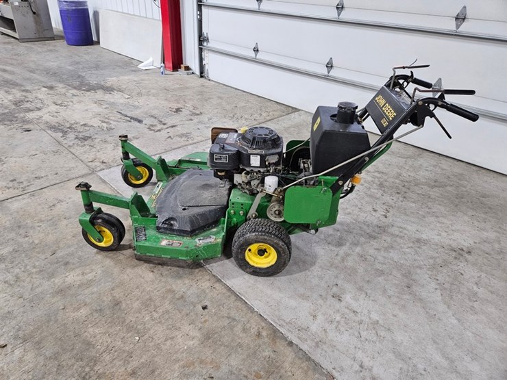 #157-•-john-deere-gs30-walk-behind-mower-image-2