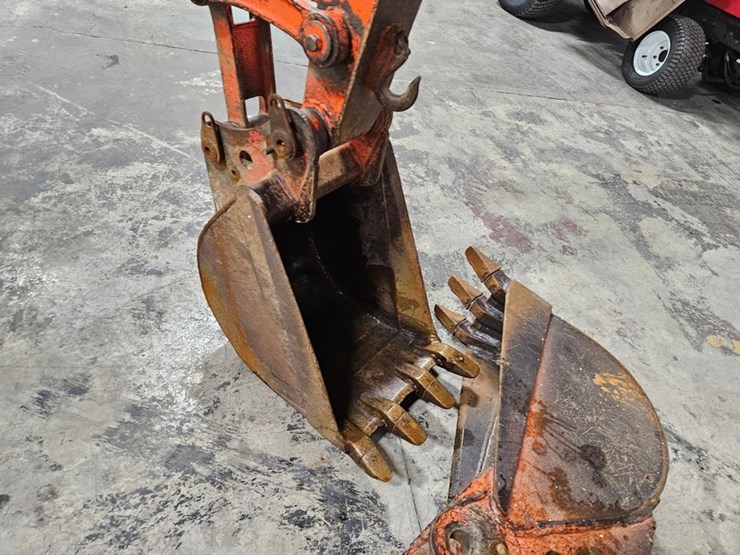 kubota-kx121-3-image-9