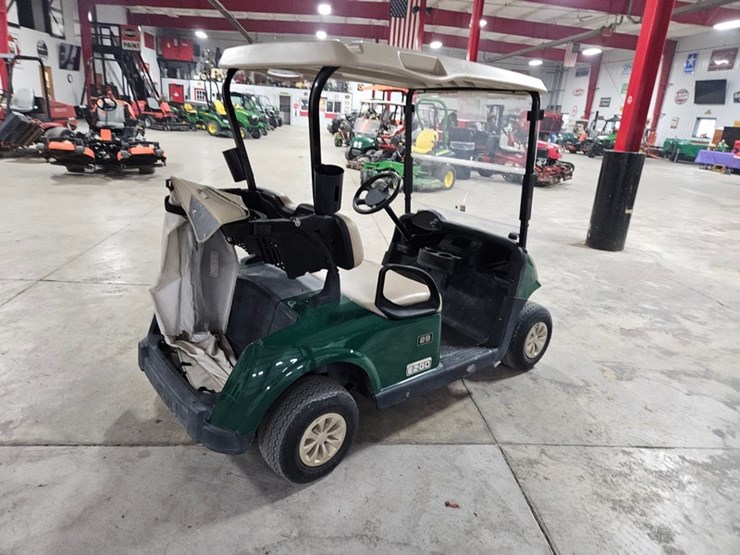 #144-•-2013-ez-go-rxv-electric-golf-cart-image-5