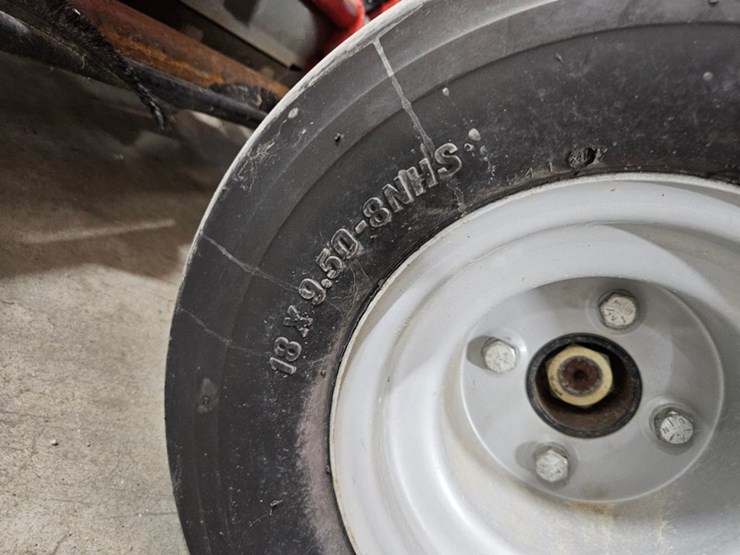 #112-•-jacobsen-greens-king-iv-greens-mower-image-29