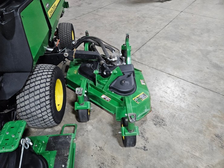 2021-john-deere-1600-turbo-image-11