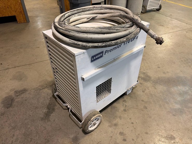 l.b.-white-premier-170-df-portable-heater-image-3