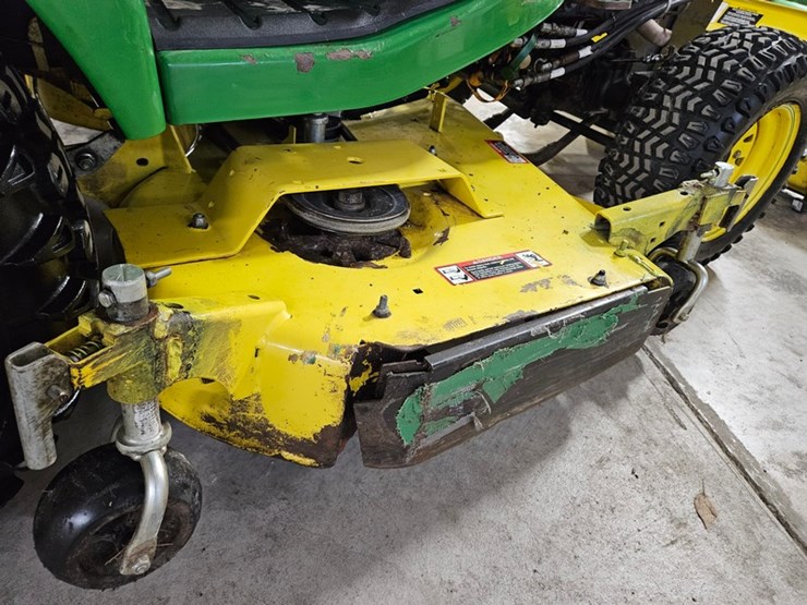 john-deere-x738-image-13