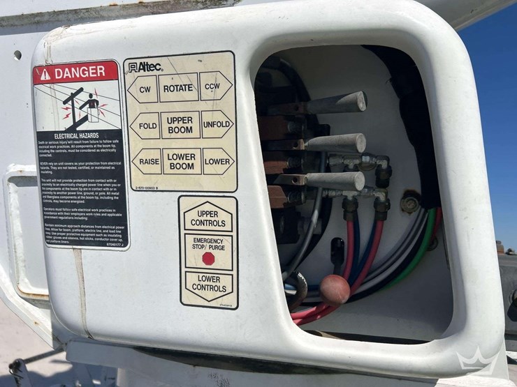 2013-international-workstar-7400-image-30