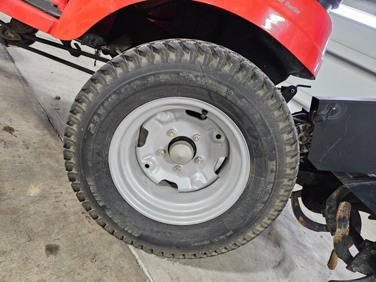 #124-•-simplicity-conquest-lawn-tractor-image-30