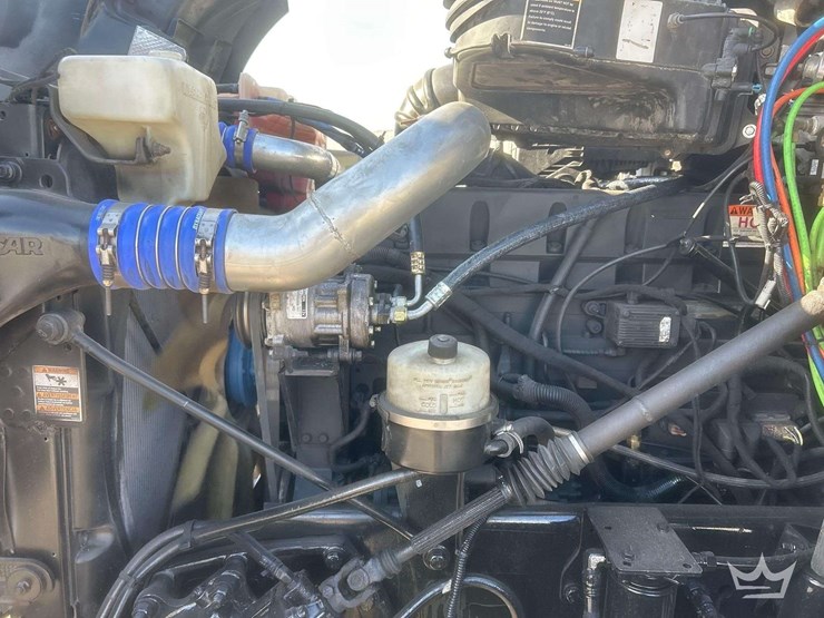 2016-kenworth-t680-image-25