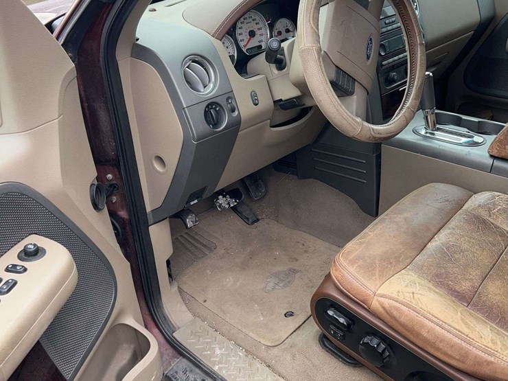 2005-ford-f150-image-17