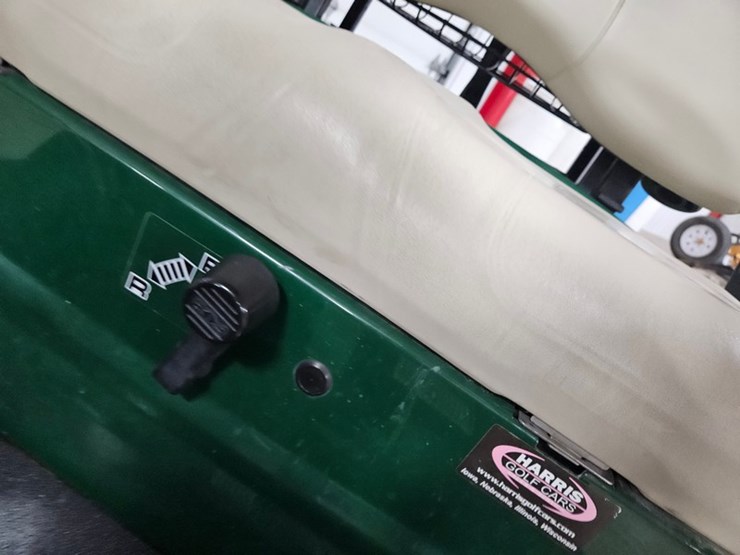 #129-•-2015-yamaha-ydrax5f-golf-cart-image-18