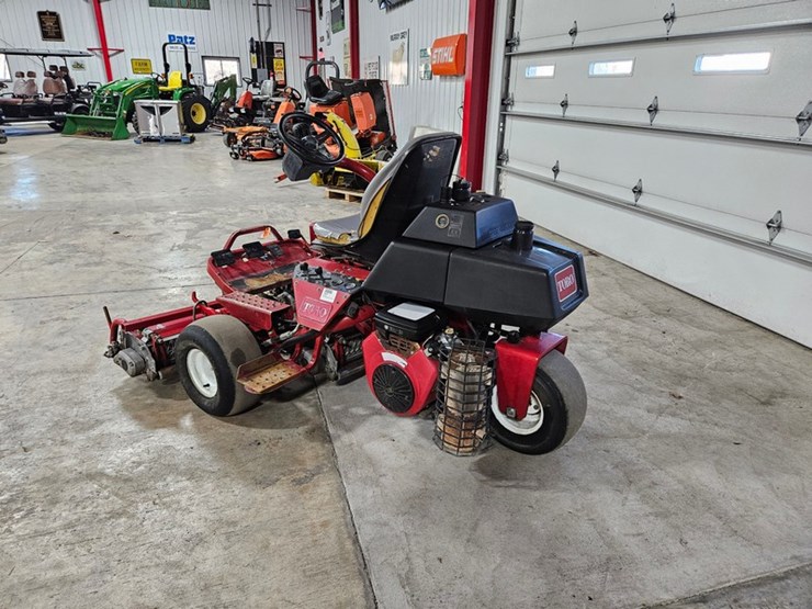toro-greensmaster-3100-image-3