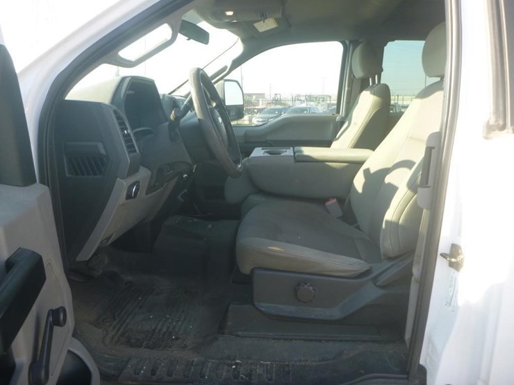 2017-ford-f350-image-12