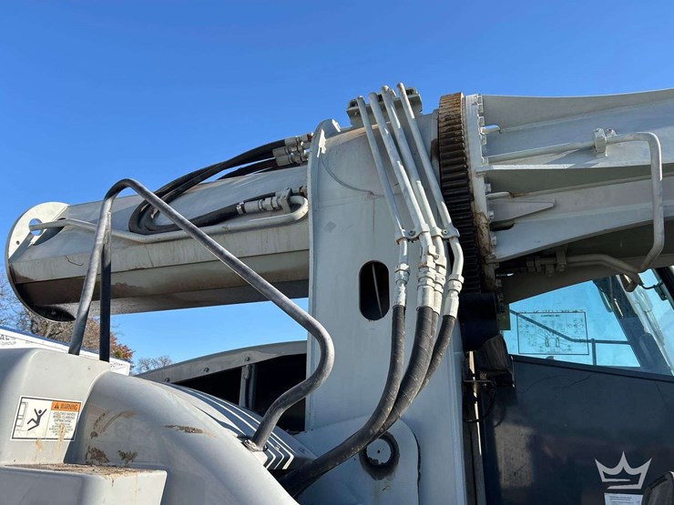 2004-gradall-xl3100-image-37