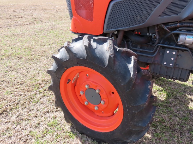 2016-kubota-l3301-image-12