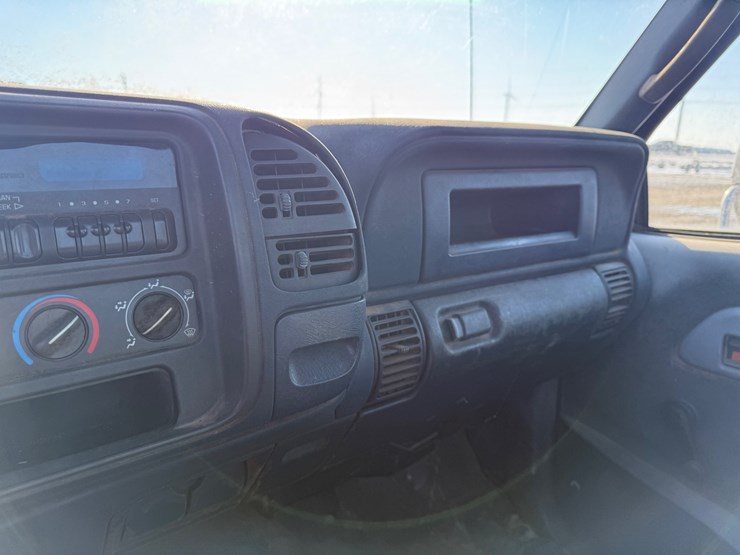 1997-chevrolet-3500-image-35