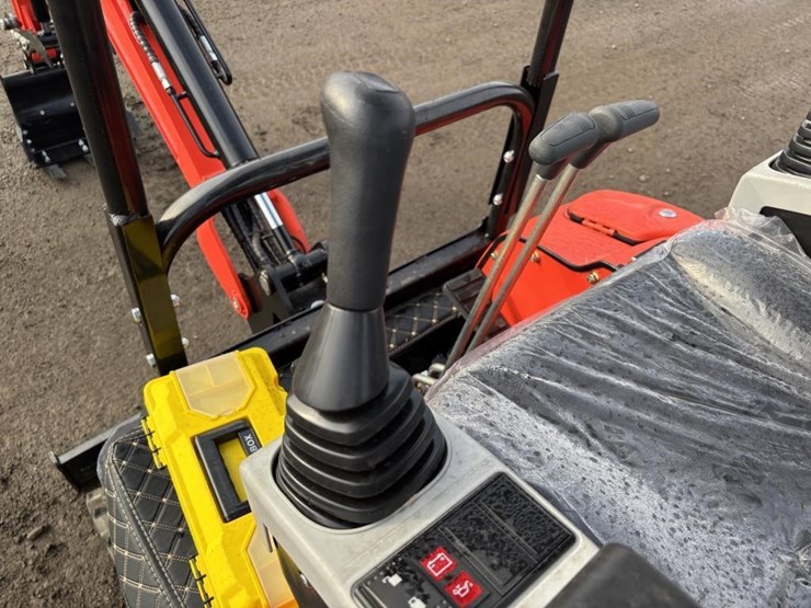 2025-tpm-18k-hydraulic-excavator-image-21