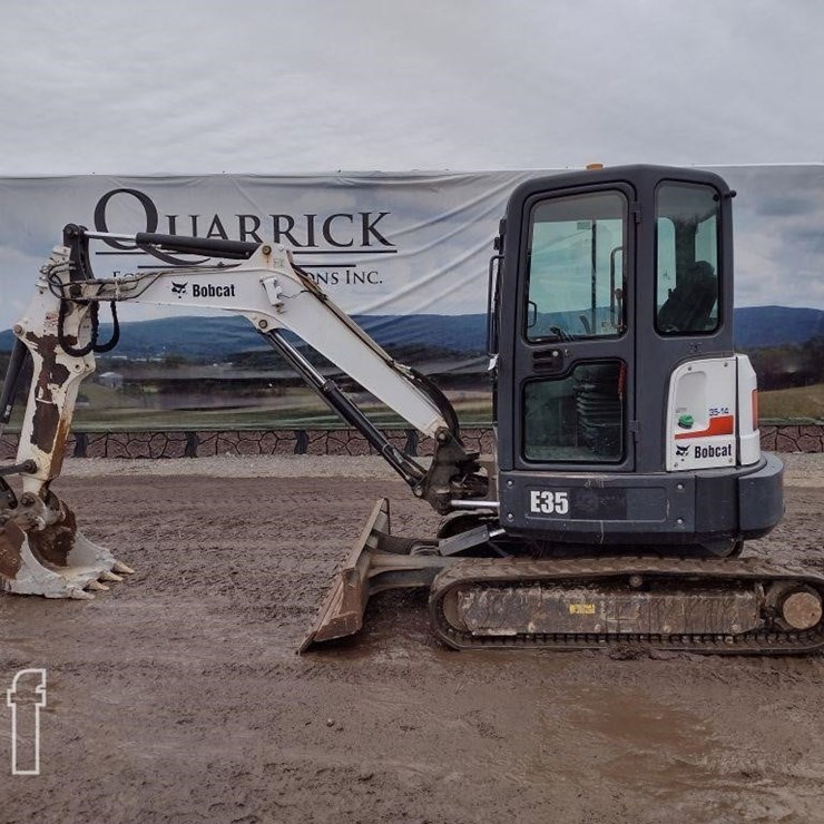 2014 BOBCAT E35