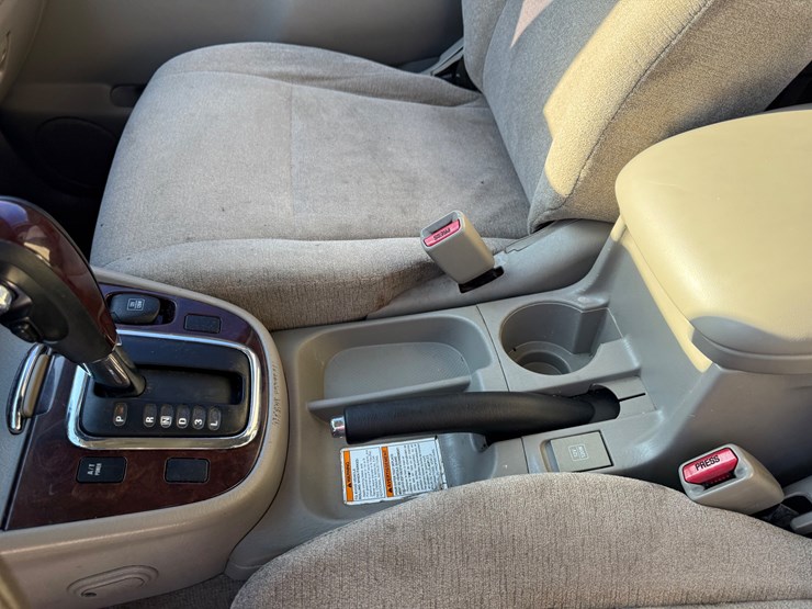 2005-suzuki-xl7-image-27