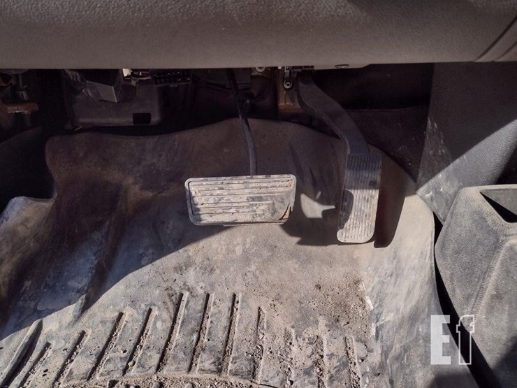 11-chevy-1500-truck^title^-image-7