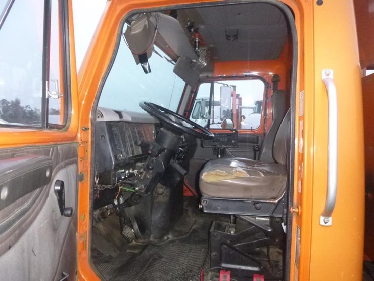 1999-international-4900-image-6