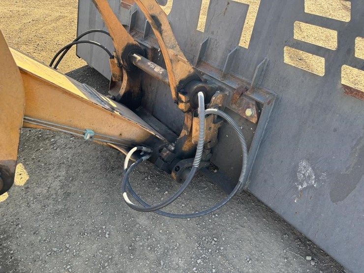 case-d21e-wheel-loader-image-11