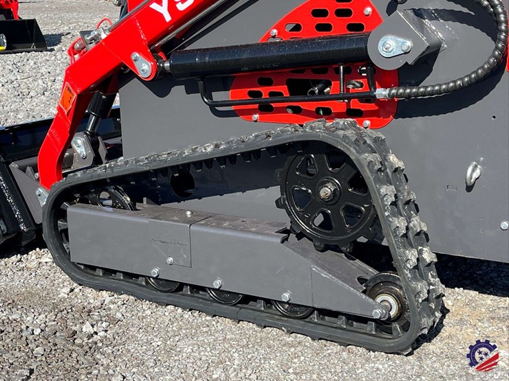 2026-agt-ysrt14-skid-steer-loader-attachment-image-8
