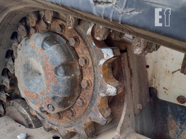 2020-bobcat-t590-image-29