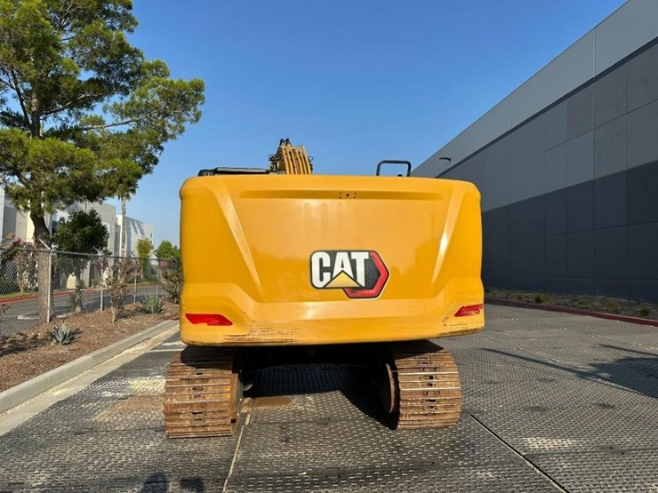 2021-caterpillar-320gc-image-8