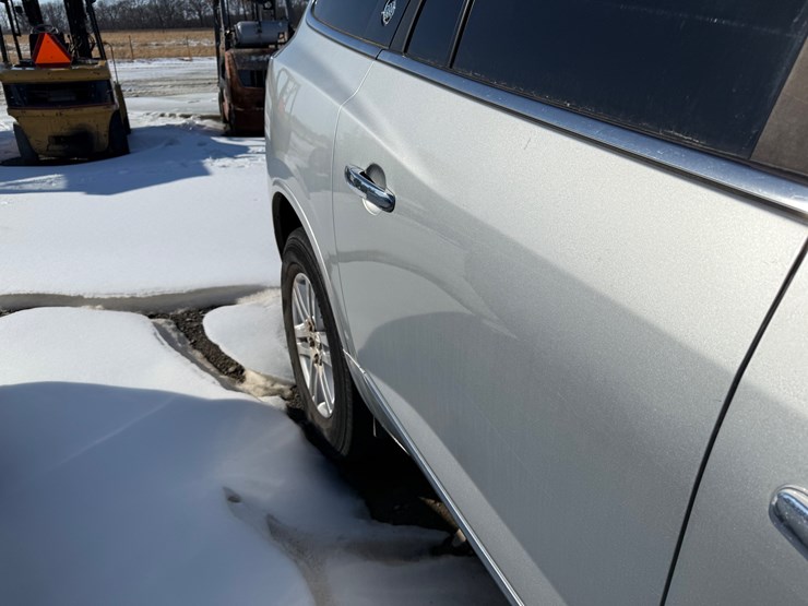 2015-buick-enclave-image-18