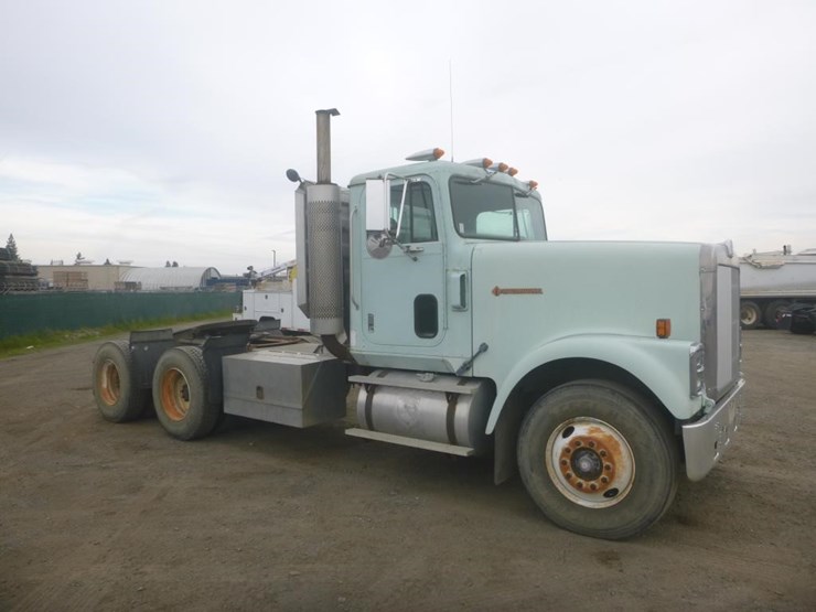 1990-international-9300-image-2