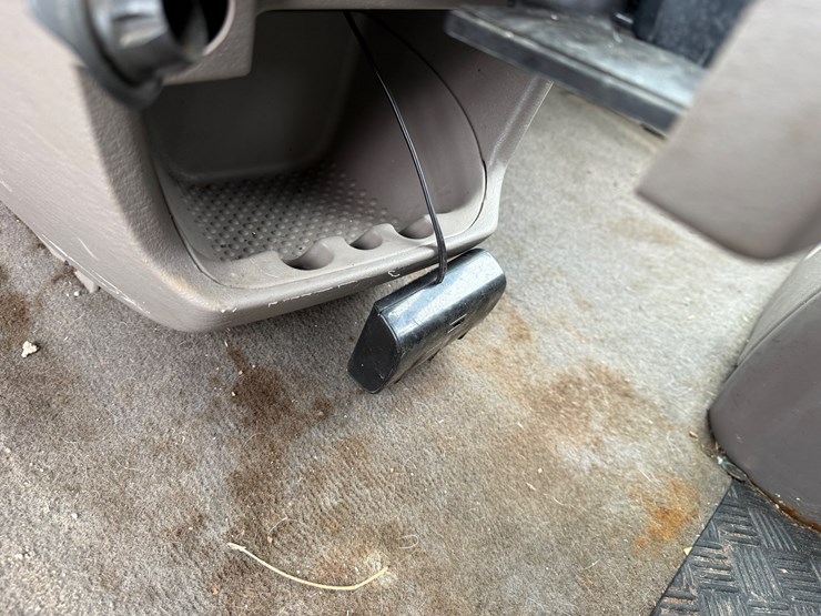 2002-dodge-grand-caravan-image-33