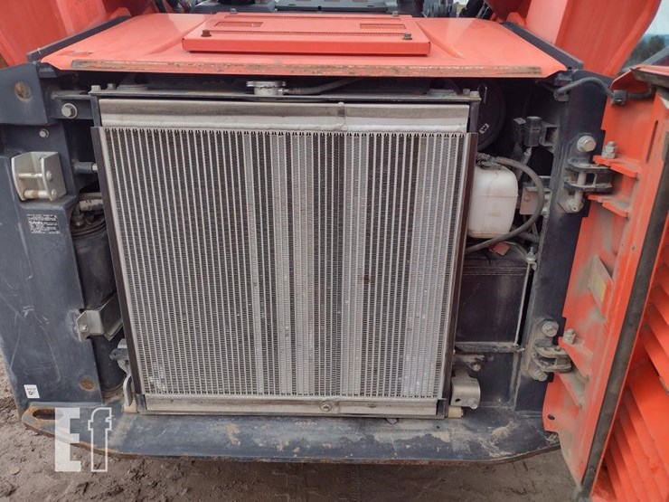 2019-kubota-svl95-2s-image-37