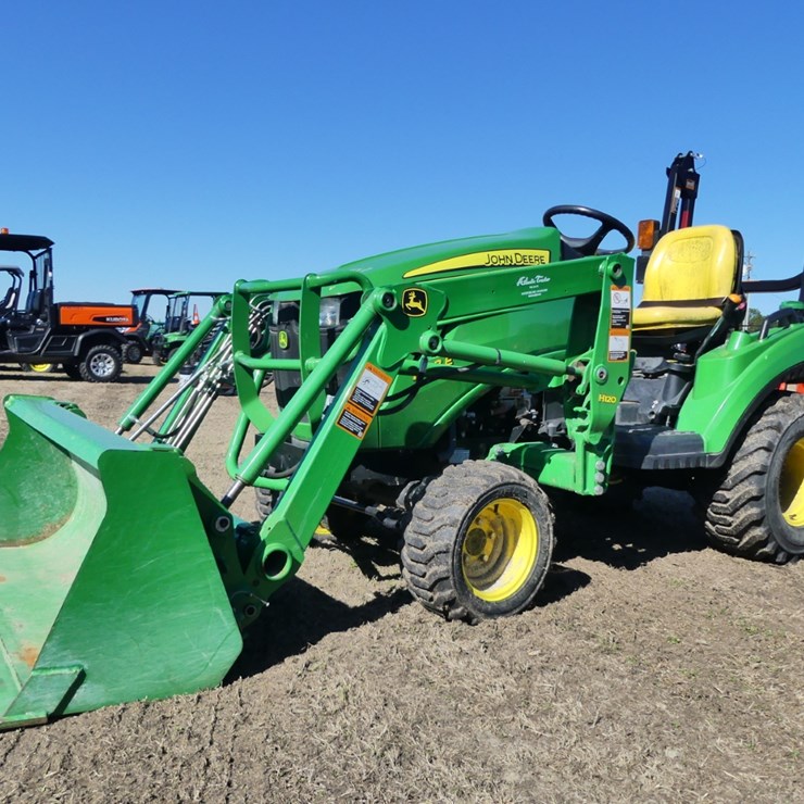 JOHN DEERE 1023E