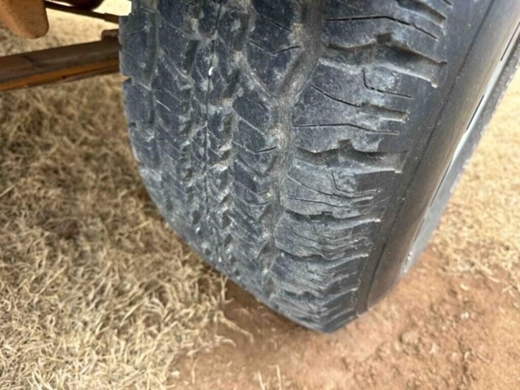 1989-jeep-wrangler-image-21