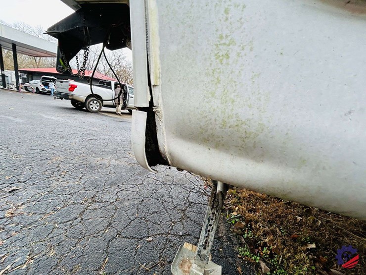 2003-forest-river-wildcat-28rk-t/a-camper-gooseneck-trailer-image-62