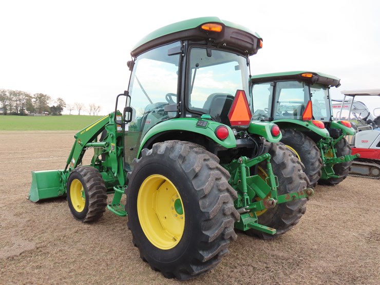 2021-john-deere-4044r-image-11