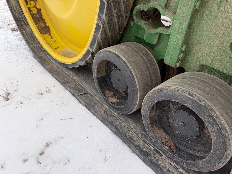 2015-john-deere-8370rt-image-97