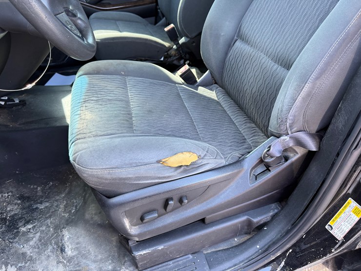 2015-chevrolet-tahoe-image-24