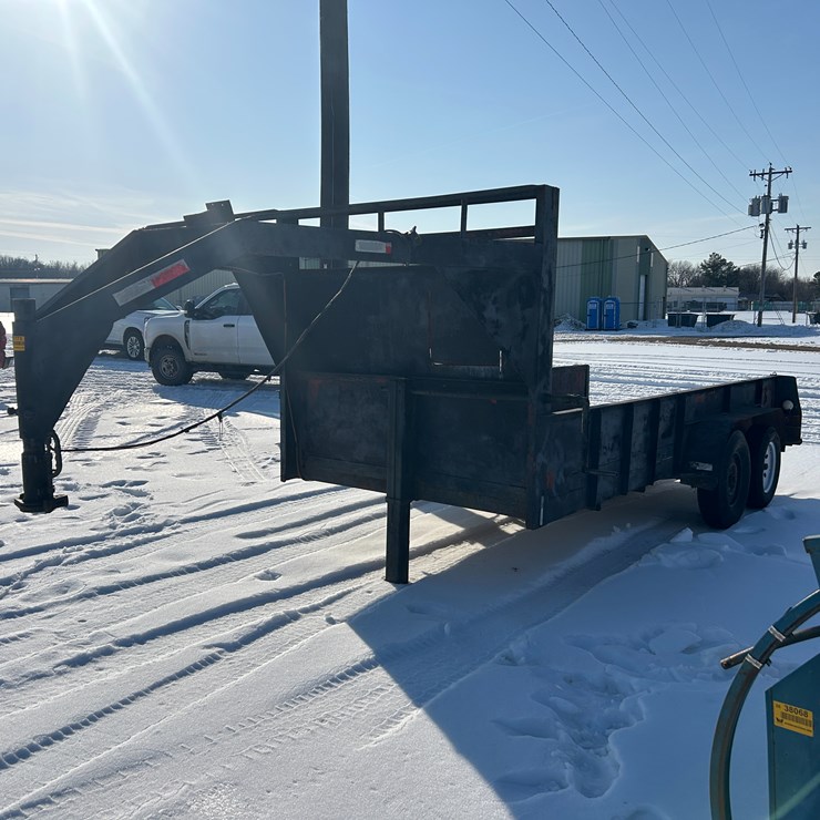 #37773 • 14’ T/A Steel Gooseneck Flatbed Trailer