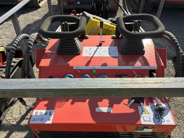 2026-agt-lrt23-skid-steer-loader-image-7