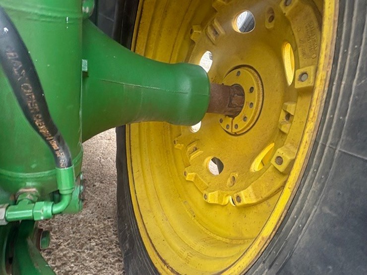john-deere-8320r-image-21