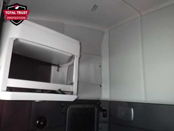 2024-kenworth-t680-image-21