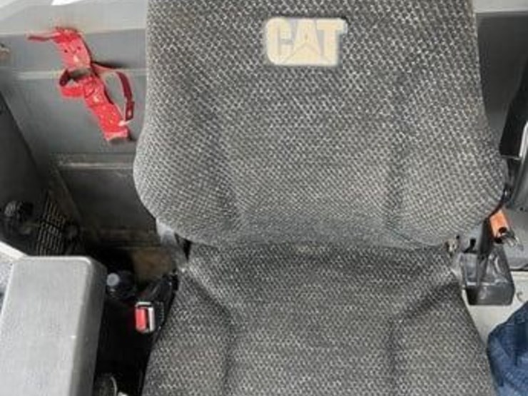 2018-caterpillar-950gc-image-10