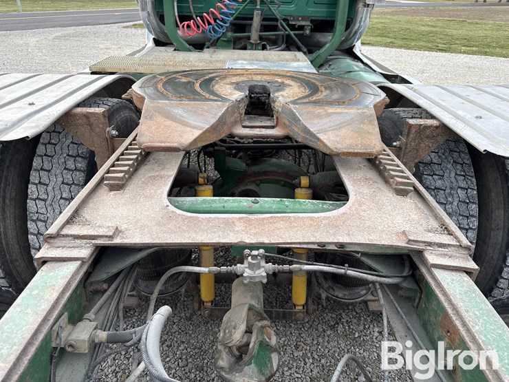 1993-mack-ch613-image-18