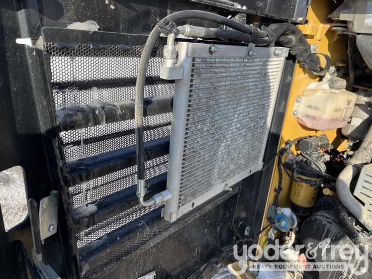 2023-caterpillar-259d3-image-18