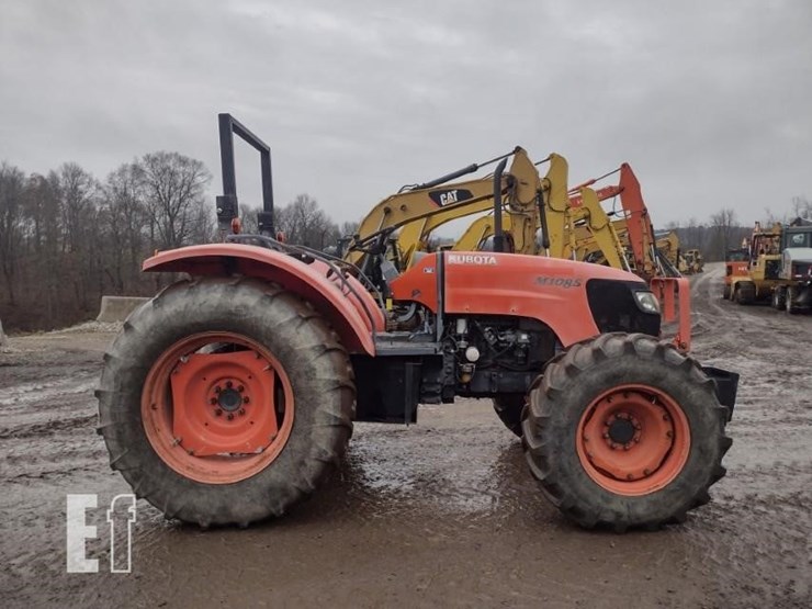 10-kubota-m108-tractor-image-3