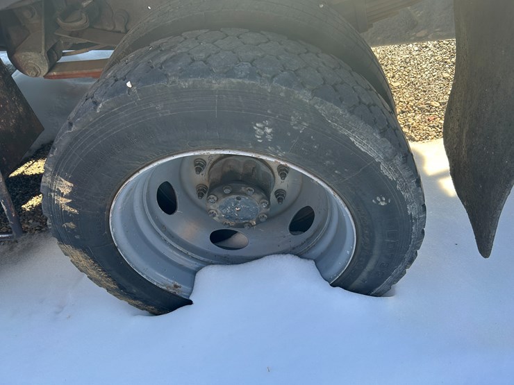 1998-ford-f550-image-19