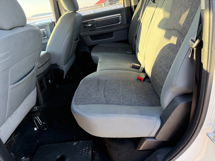 dodge-ram-1500-image-40