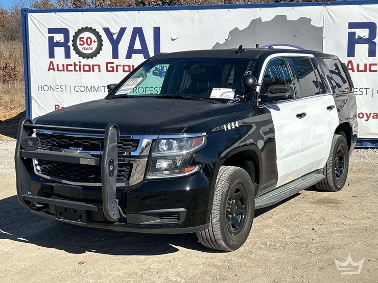 2016-chevrolet-tahoe-image-1