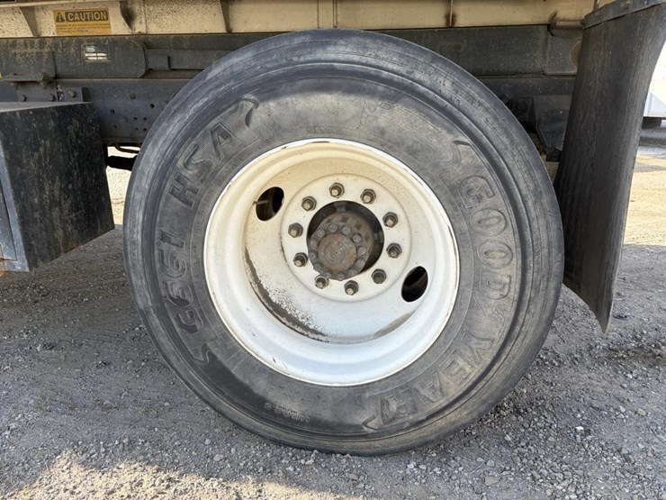 1993-ford-f700-image-5