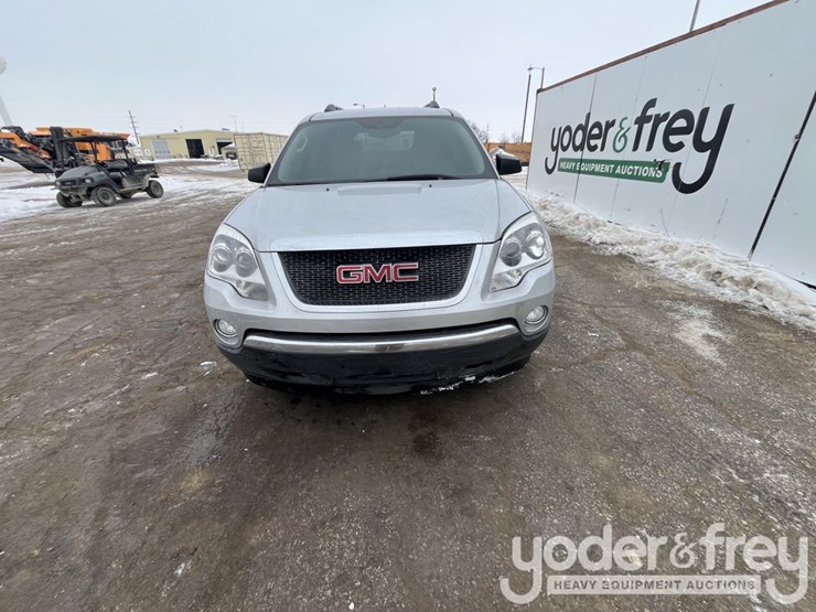 2012-gmc-acadia-image-42